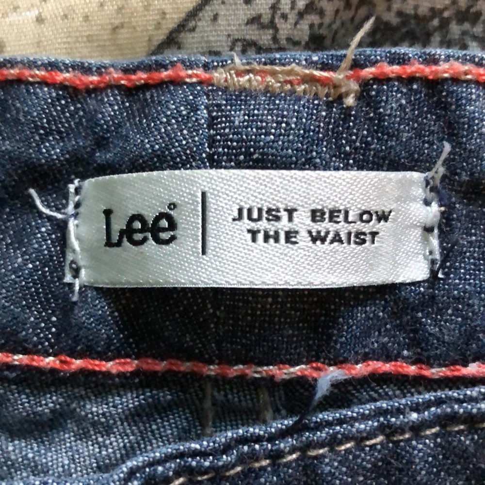 Lee denim shorts sz 8 womens - Picture 6 of 7